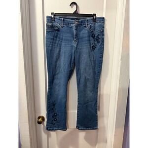 Lee Regular Fit Straight Leg Mid Rise Floral Embroidered Jeans in 16S